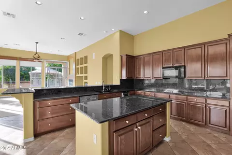 Kitchen - 3331 E Indigo Cir, Mesa, AZ 85213 photo 1 of 5