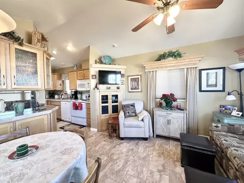 1084 S Orecart Dr #1084, Apache Junction, AZ 85119