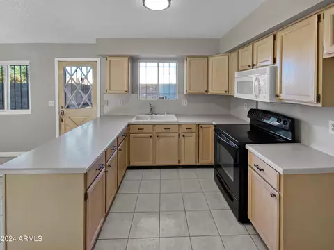 408 E Hidalgo Ave, Phoenix, AZ 85040 photo 6