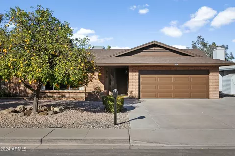954 E Westchester Dr, Tempe, AZ 85283