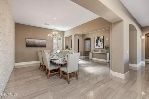 Dining - 3022 E Warbler Rd, Gilbert, AZ 85297 photo 3 of 4