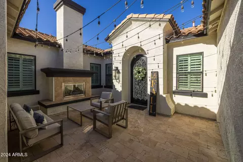 Exterior - 3022 E Warbler Rd, Gilbert, AZ 85297 photo 1 of 7