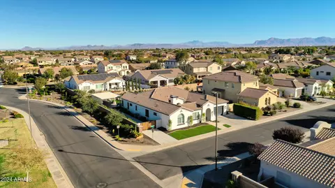 View/Area - 3022 E Warbler Rd, Gilbert, AZ 85297 photo 3 of 7