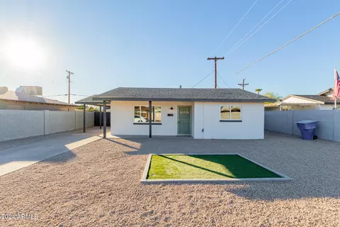 2208 N 35th St, Phoenix, AZ 85008