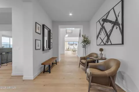Entry Way - 3901 E Sagebrush St, Gilbert, AZ 85296 photo 1 of 14