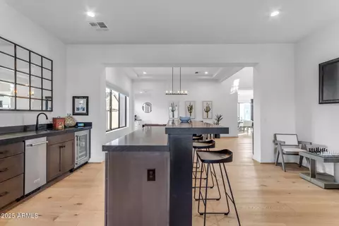 Entry Way - 3901 E Sagebrush St, Gilbert, AZ 85296 photo 6 of 14