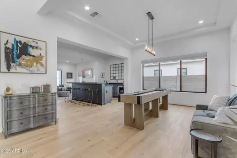 Entry Way - 3901 E Sagebrush St, Gilbert, AZ 85296 photo 10 of 14
