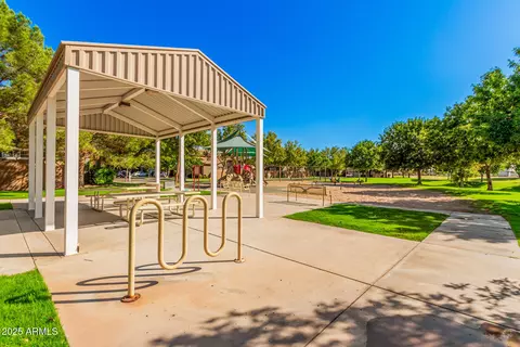 Exterior - 3901 E Sagebrush St, Gilbert, AZ 85296 photo 10 of 10
