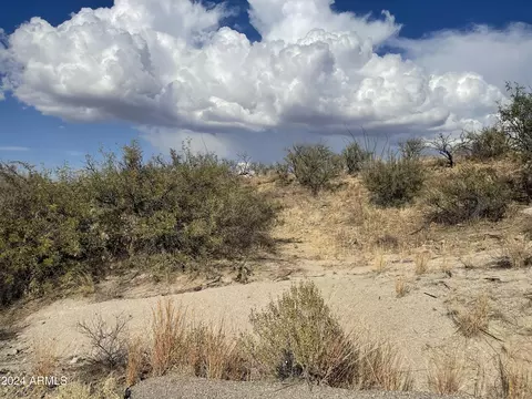 1671 Circulo Jaivas -- #3, Rio Rico, AZ 85648