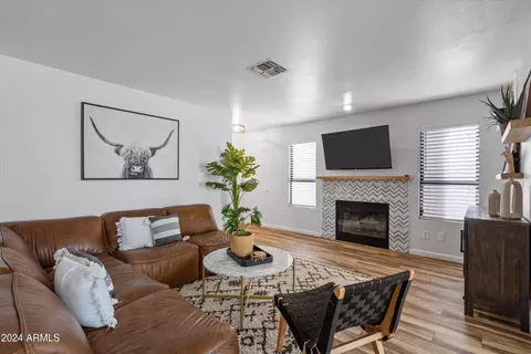 2106 E Williams Dr, Phoenix, AZ 85024 photo 9