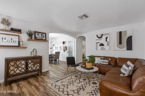 2106 E Williams Dr, Phoenix, AZ 85024 photo 7