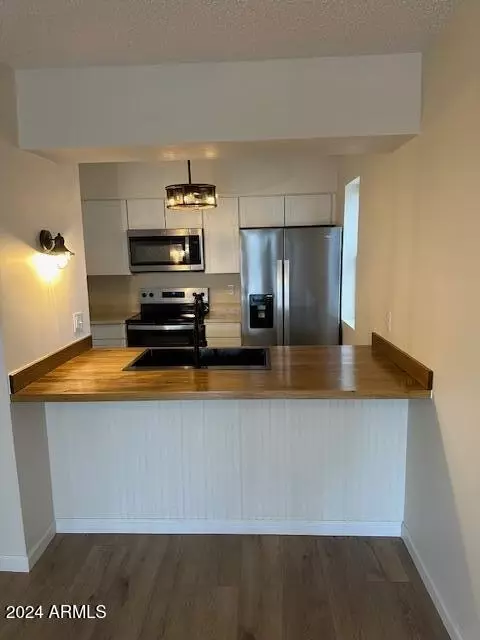 2115 Hohokam Dr, Douglas, AZ 85607 photo 4