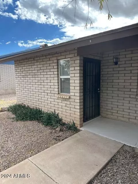 2115 Hohokam Dr, Douglas, AZ 85607 photo 2