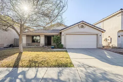 555 W Racine Loop, Casa Grande, AZ 85122