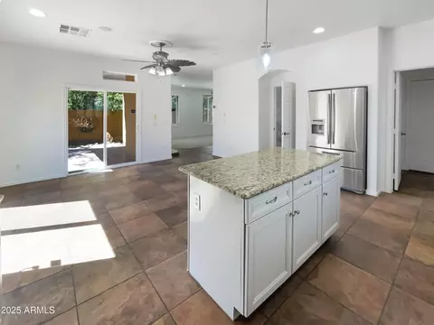 Kitchen - 4319 E Vaughn Ave, Gilbert, AZ 85234 photo 6 of 6