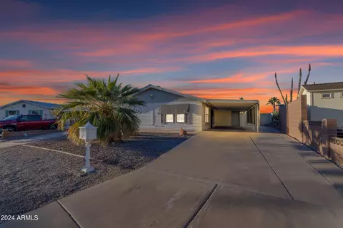 9030 Ebola Ave, Mesa, AZ 85208