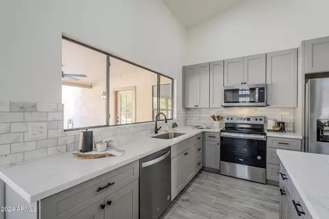 140 E Dawn Dr, Tempe, AZ 85284 photo 17