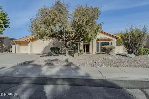 140 E Dawn Dr, Tempe, AZ 85284 photo 2