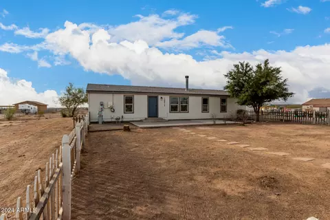 15813 W Prickly Pear Trl, Surprise, AZ 85387