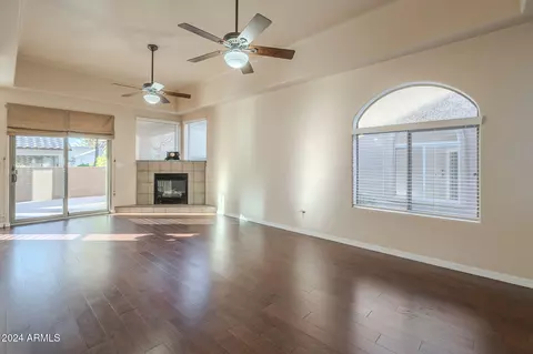 Living - 4202 E Broadway Rd #132, Mesa, AZ 85206 photo 3 of 7
