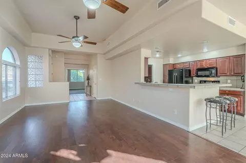 Living - 4202 E Broadway Rd #132, Mesa, AZ 85206 photo 6 of 7