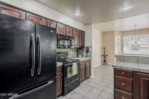 Kitchen - 4202 E Broadway Rd #132, Mesa, AZ 85206 photo 1 of 4