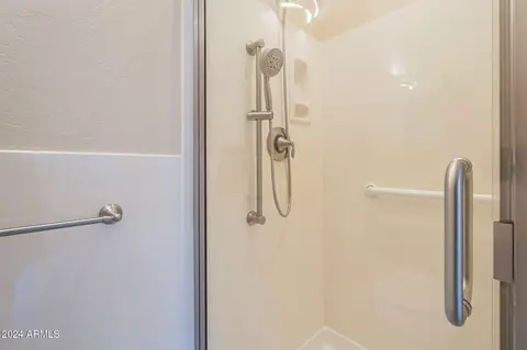 Bath - 4202 E Broadway Rd #132, Mesa, AZ 85206 photo 3 of 4