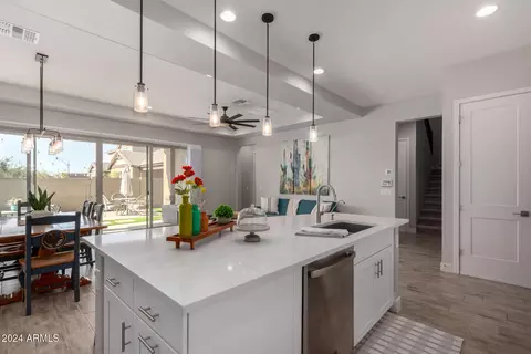 2722 S Werner St, Gilbert, AZ 85295 photo 8