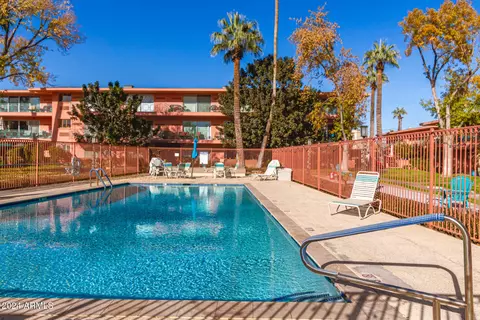 Exterior - 150 E Coronado Rd #47, Phoenix, AZ 85004 photo 3 of 10