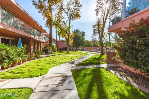 Exterior - 150 E Coronado Rd #47, Phoenix, AZ 85004 photo 2 of 10