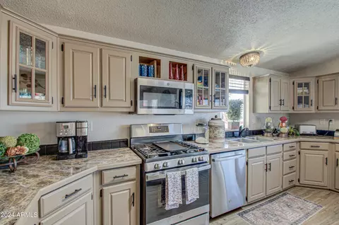 2208 W Baseline Ave #21, Apache Junction, AZ 85120 photo 14