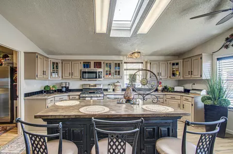 2208 W Baseline Ave #21, Apache Junction, AZ 85120 photo 11