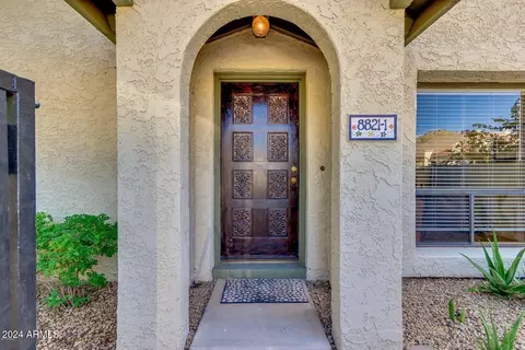 8821 S 48th St #1, Phoenix, AZ 85044