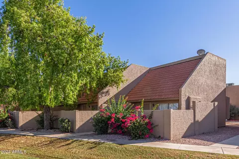 7446 N 44th Dr, Glendale, AZ 85301