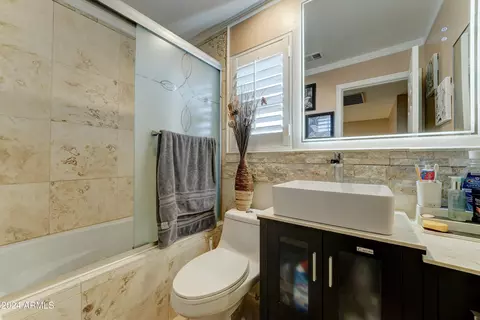 Bath - 3444 E Melody Dr, Phoenix, AZ 85042 photo 4 of 4