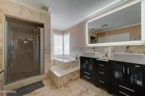 Bath - 3444 E Melody Dr, Phoenix, AZ 85042 photo 2 of 4