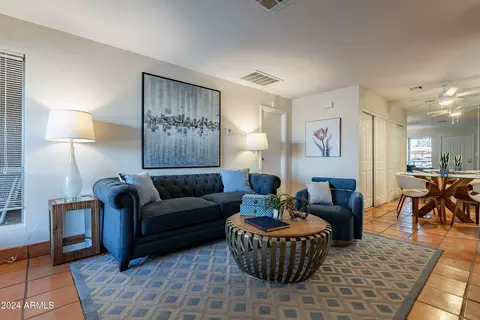 611 W Hononegh Dr #2, Phoenix, AZ 85027