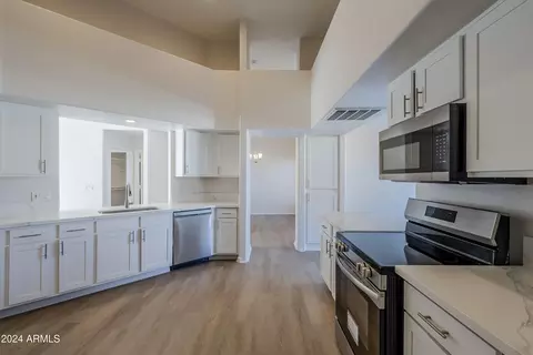 1747 E Northern Ave #218, Phoenix, AZ 85020 photo 3