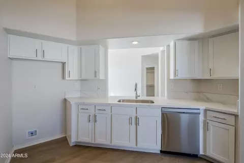 1747 E Northern Ave #218, Phoenix, AZ 85020 photo 4