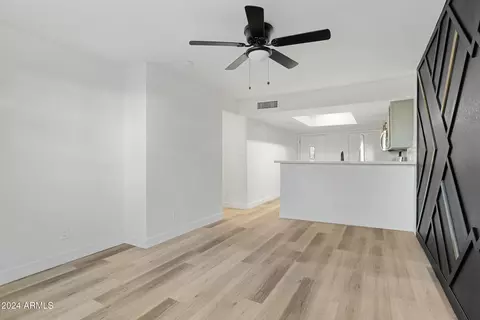 2443 E Tracy Ln E #4, Phoenix, AZ 85032 photo 5
