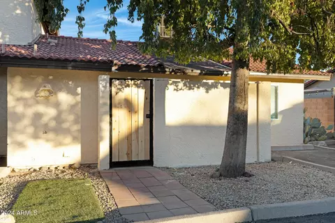 2443 E Tracy Ln E #4, Phoenix, AZ 85032 photo 21