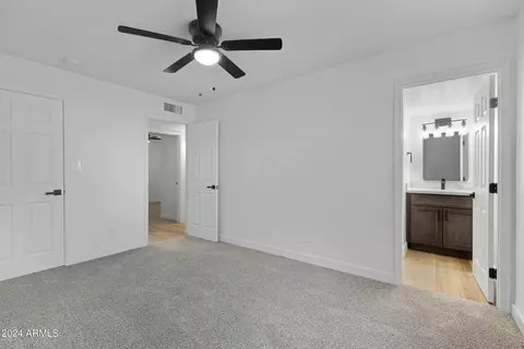 2443 E Tracy Ln E #4, Phoenix, AZ 85032 photo 17