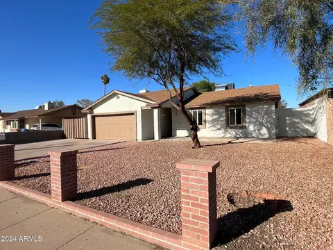 5932 W Garfield St, Phoenix, AZ 85043