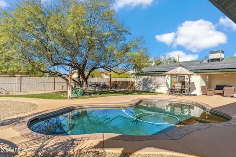 Exterior - 1045 E Cloud Rd, Phoenix, AZ 85086 photo 2 of 10