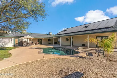 Exterior - 1045 E Cloud Rd, Phoenix, AZ 85086 photo 6 of 10
