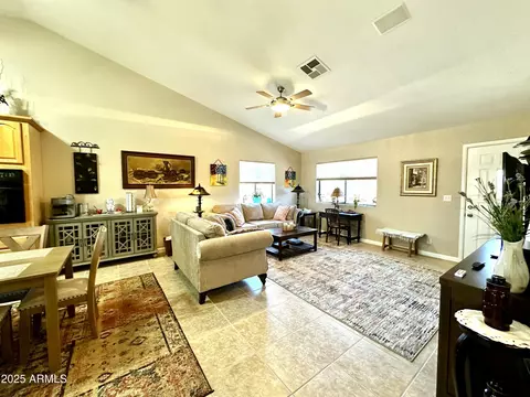 Living - 1045 E Cloud Rd, Phoenix, AZ 85086 photo 2 of 4
