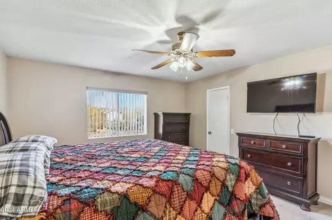 Bedroom - 1045 E Cloud Rd, Phoenix, AZ 85086 photo 4 of 8
