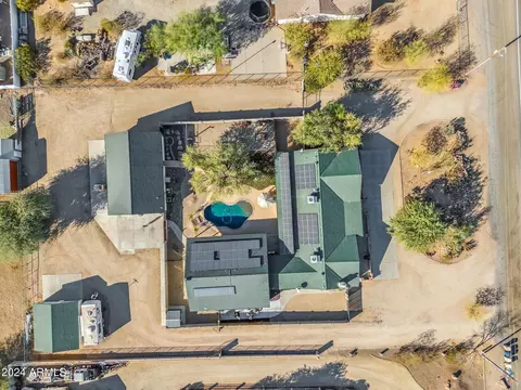 View/Area - 1045 E Cloud Rd, Phoenix, AZ 85086 photo 3 of 5