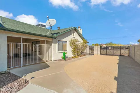 Exterior - 1045 E Cloud Rd, Phoenix, AZ 85086 photo 10 of 10