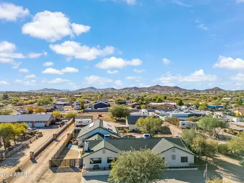 View/Area - 1045 E Cloud Rd, Phoenix, AZ 85086 photo 2 of 5